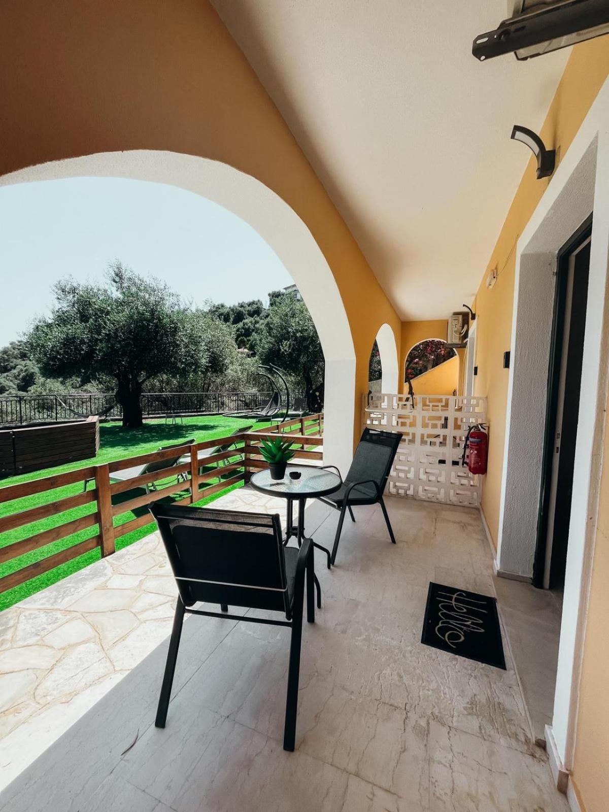 Silent Bay Apartments Katavolos Экстерьер фото