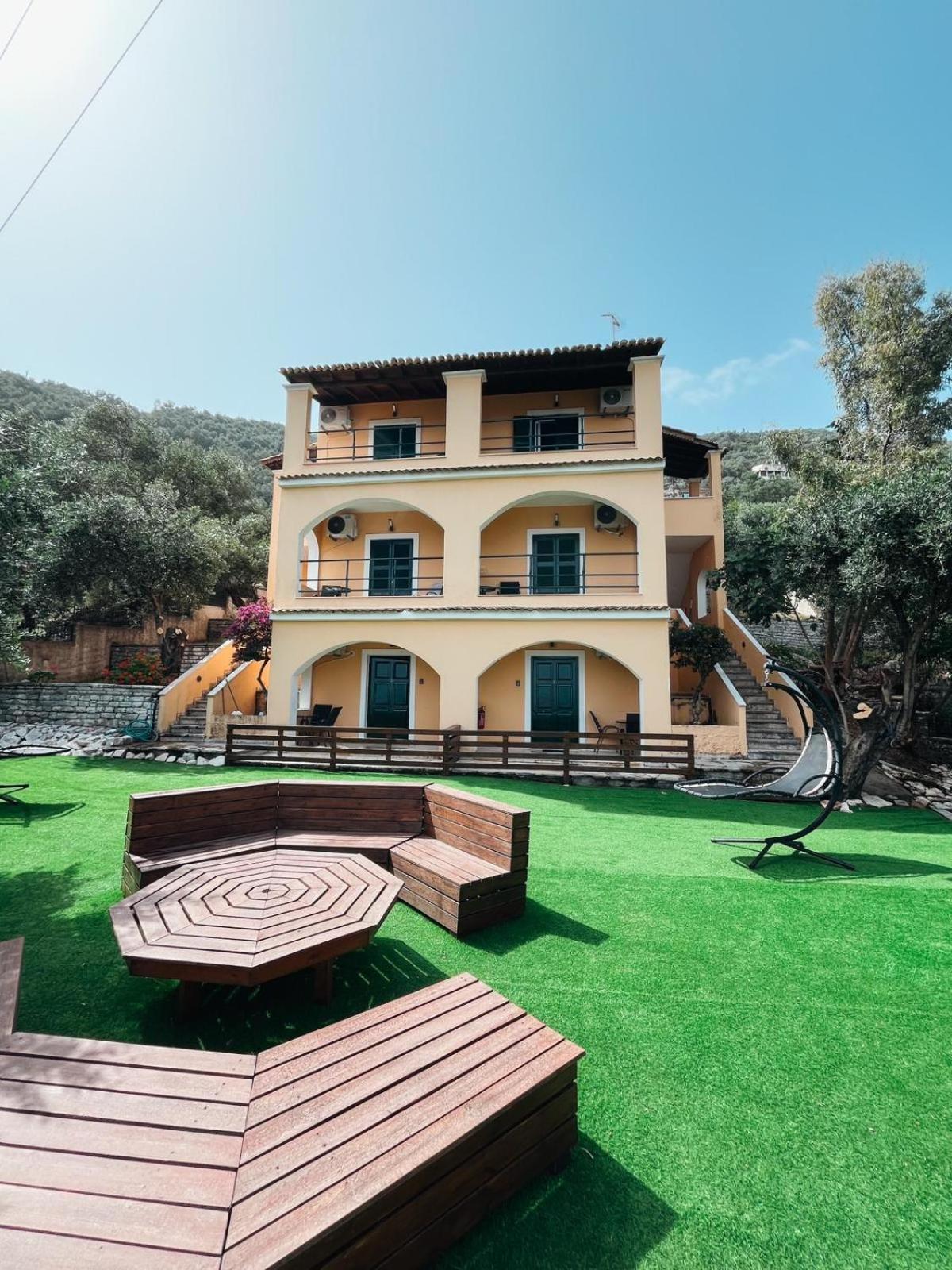 Silent Bay Apartments Katavolos Экстерьер фото